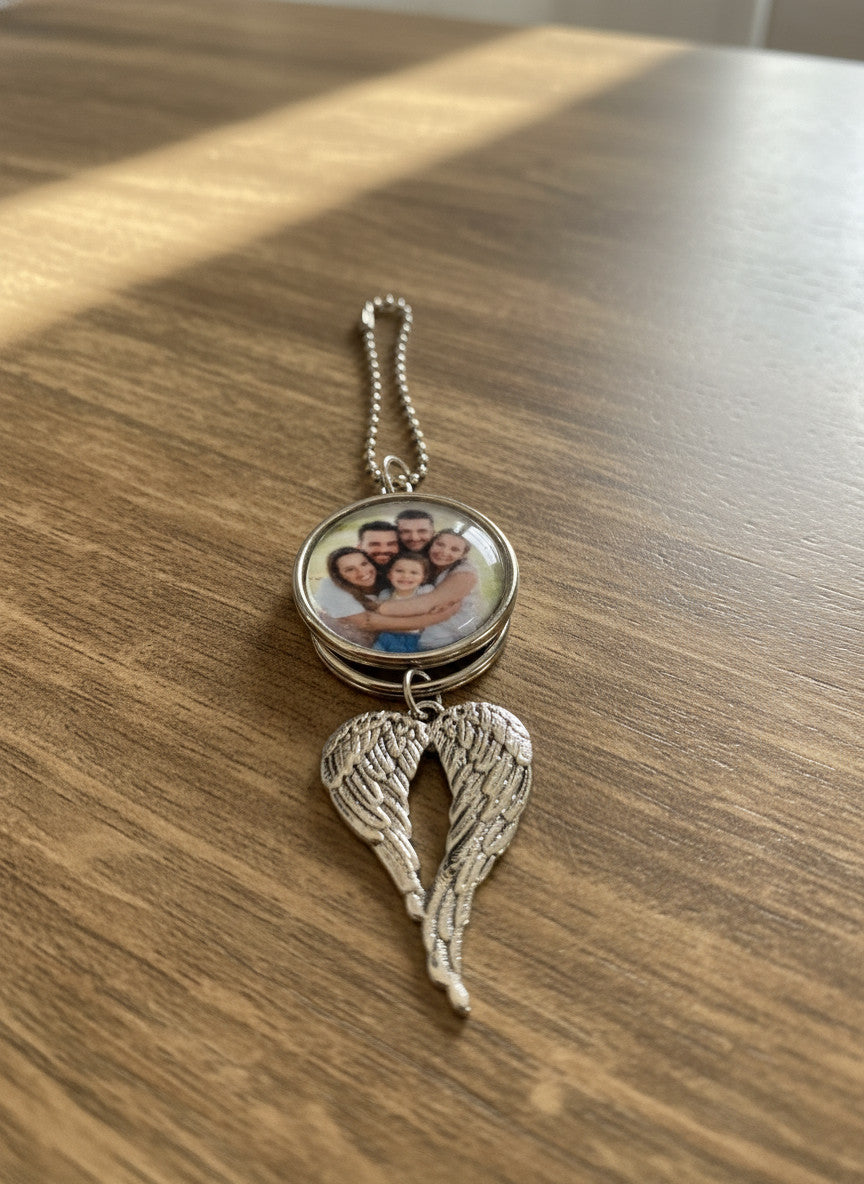 Personalised Angel Wings Photo Keyring Memorial Custom Picture Keepsake
