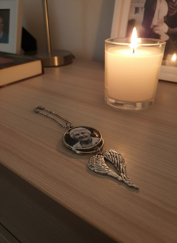 Personalised Angel Wings Photo Keyring Memorial Custom Picture Keepsake